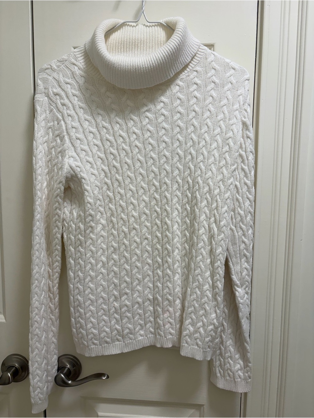 Classic Cable Knit Turtleneck Sweater - White